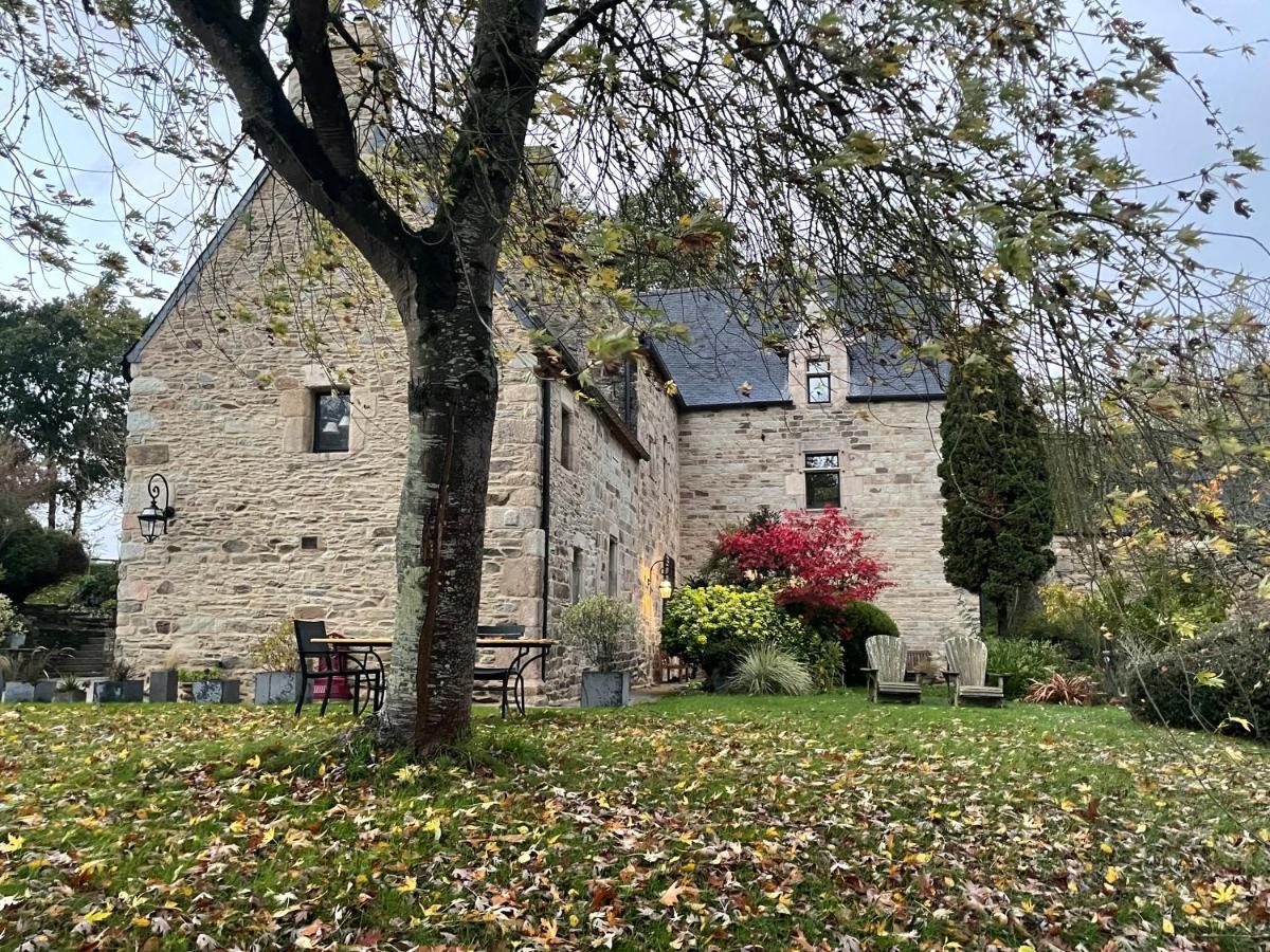 Manoir Medieval Du XV Ieme Siecle Minihy-Tréguier Esterno foto