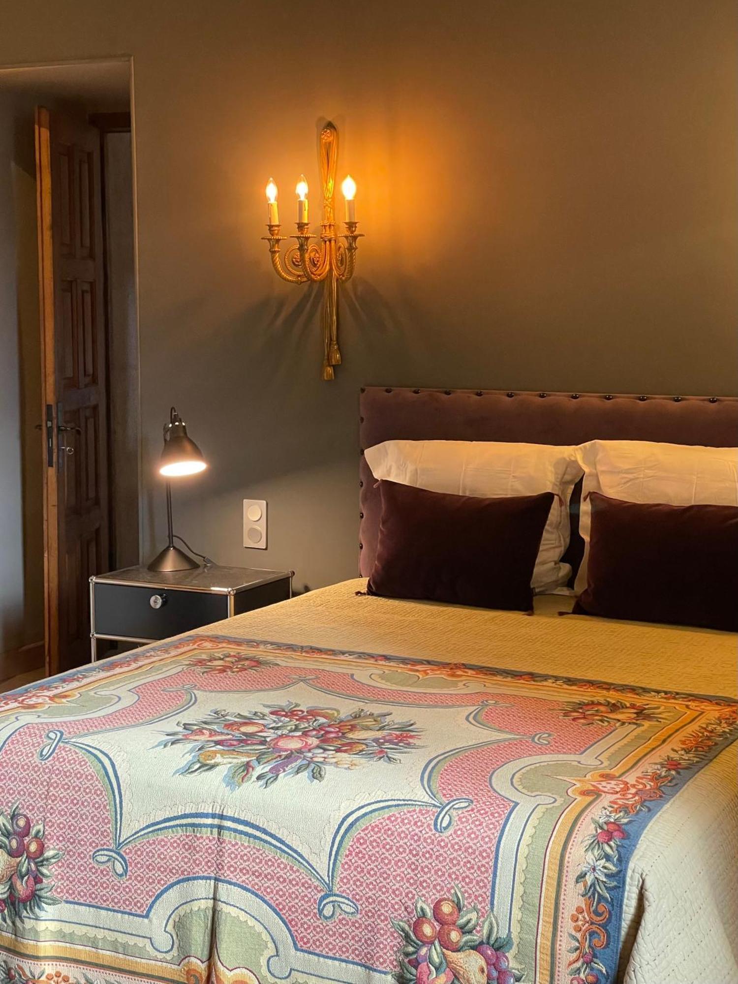 Manoir Medieval Du XV Ieme Siecle Minihy-Tréguier Esterno foto